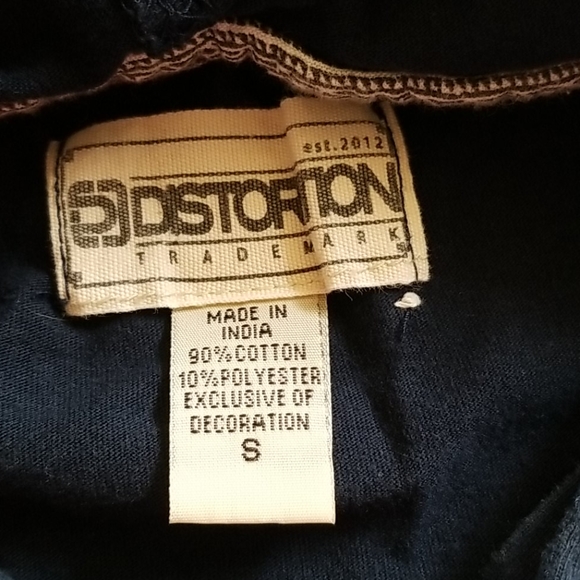 4/$25 Boys Distortion hooded shirt S - Picture 2 of 2
